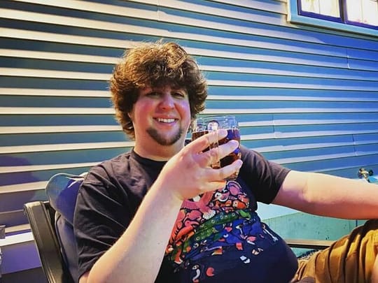 JonTron Bio, Wife, Age, YouTube, Net Worth, Memes, Movies, TV Shows, Twitter, Girlfriend, Flex Tape, Wikipedia, Merch, Reddit