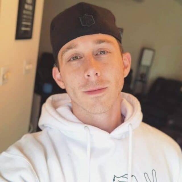 Ryan Abe Bio, Age, Height, Net Worth, YouTube, Girlfriend